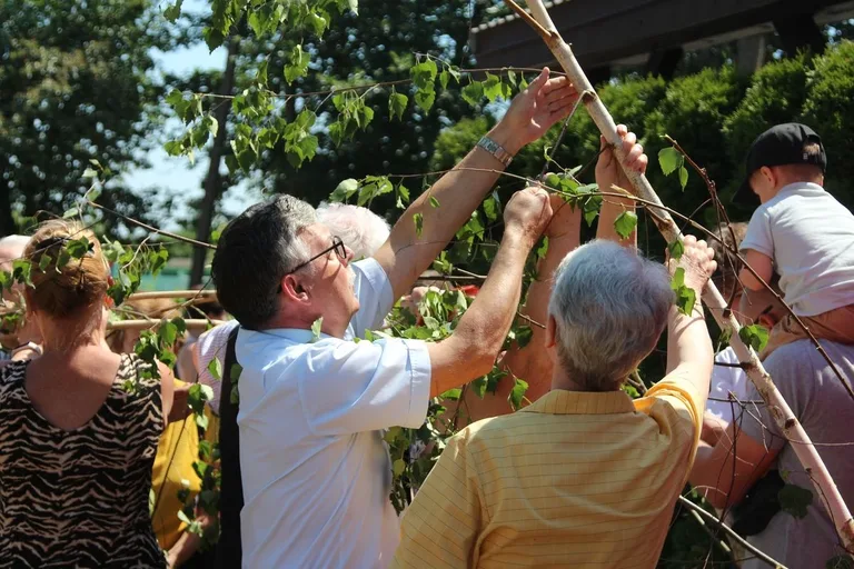 Wspólnota wiary na ulicach - Boże Ciało z parafią pw. Wniebowzięcia NMP w Ostrowi Mazowieckiej (zdjęcia)