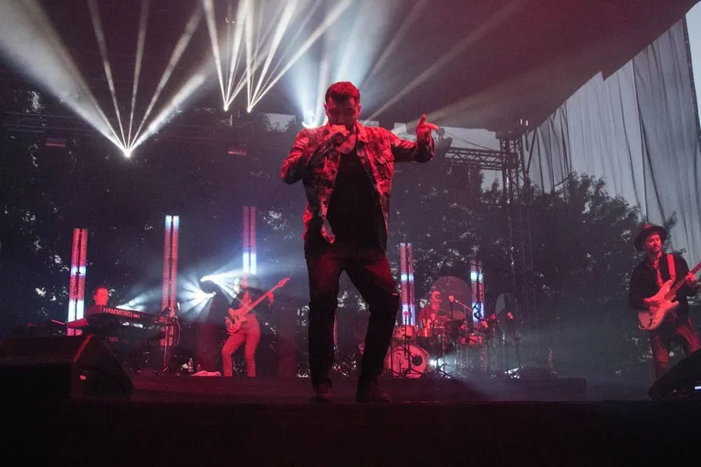 Eksplozja reggae na 19. Dniach Ostrowi Mazowieckiej - Kamil Bednarek zdominował scenę! (zdjęcia, wideo)