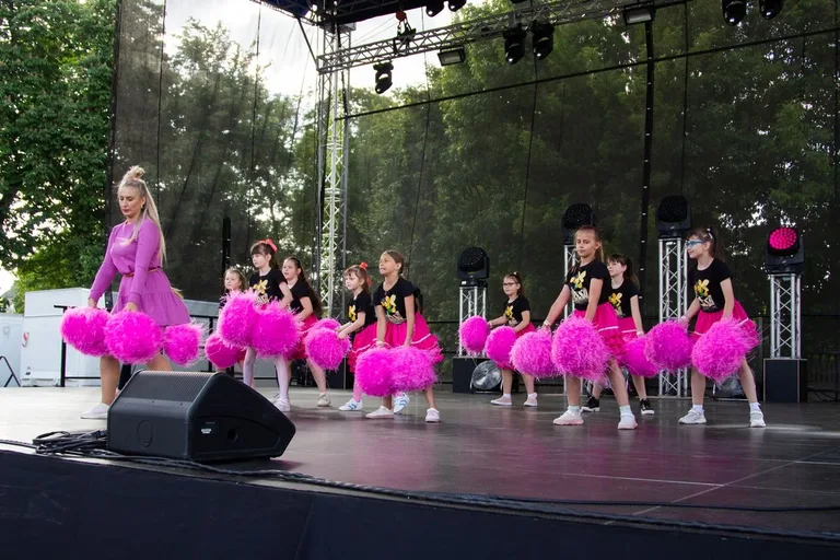Talenty rozświetlają scenę: Drugi dzień 19. Dni Ostrowi Mazowieckiej! (zdjęcia, wideo)