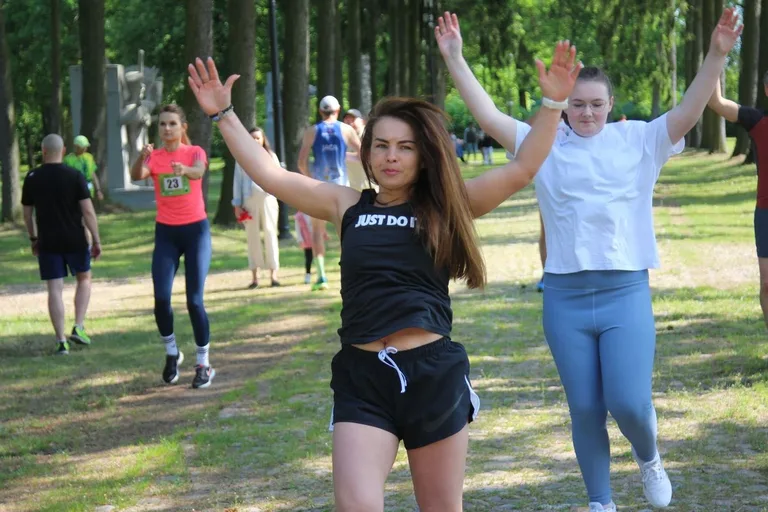 6. Bieg Pamięci Absolwentów Szkoły Podchorążych Piechoty. Kiedy sport spotyka historię... (zdjęcia)