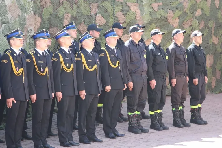Uroczyste Obchody Dnia Strażaka w Ostrowi Mazowieckiej - honor, odznaczenia i wyróżnienia (zdjęcia)