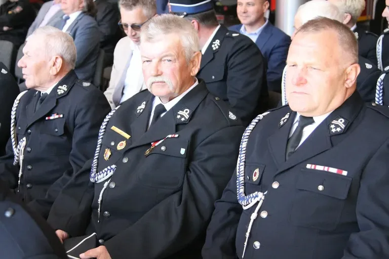 Uroczyste Obchody Dnia Strażaka w Ostrowi Mazowieckiej - honor, odznaczenia i wyróżnienia (zdjęcia)