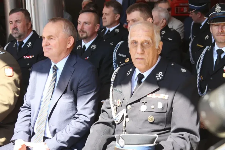 Uroczyste Obchody Dnia Strażaka w Ostrowi Mazowieckiej - honor, odznaczenia i wyróżnienia (zdjęcia)