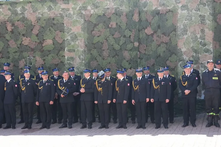 Uroczyste Obchody Dnia Strażaka w Ostrowi Mazowieckiej - honor, odznaczenia i wyróżnienia (zdjęcia)