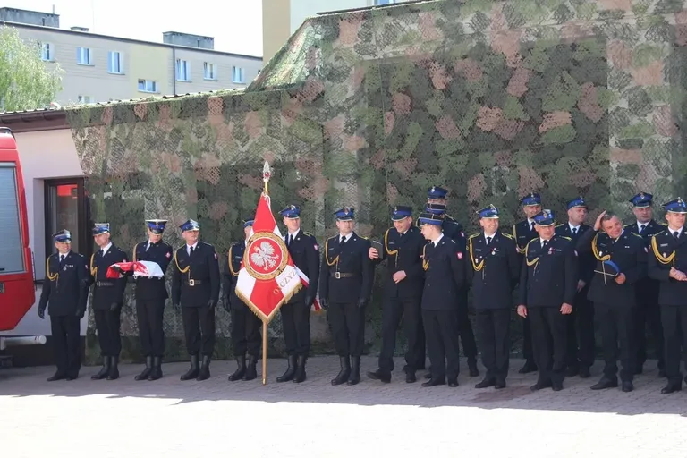 Uroczyste Obchody Dnia Strażaka w Ostrowi Mazowieckiej - honor, odznaczenia i wyróżnienia (zdjęcia)