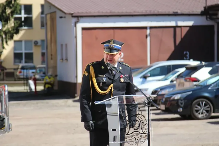 Uroczyste Obchody Dnia Strażaka w Ostrowi Mazowieckiej - honor, odznaczenia i wyróżnienia (zdjęcia)