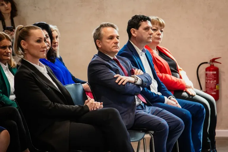 Ponad 248 tys. zł na projekty edukacyjne dla samorządów z powiatu ostrowskiego! (zdjęcia)