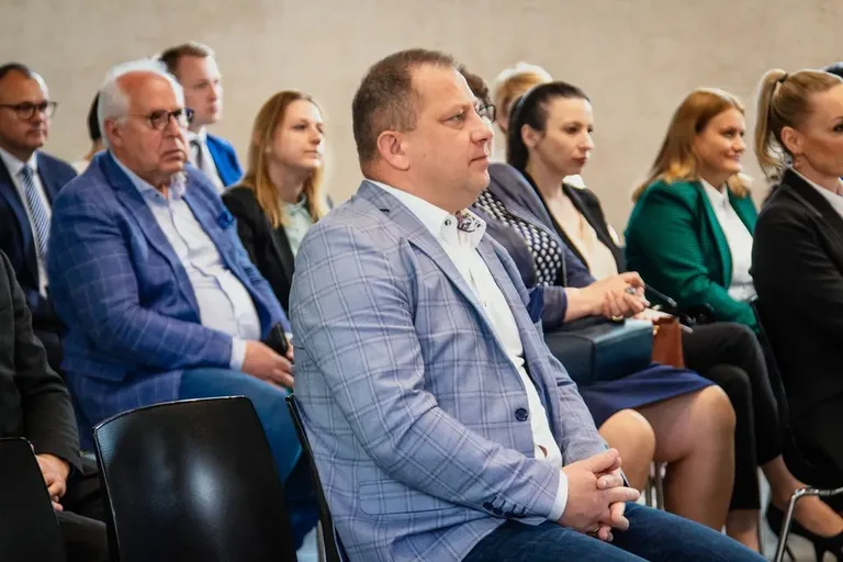 Ponad 248 tys. zł na projekty edukacyjne dla samorządów z powiatu ostrowskiego! (zdjęcia)