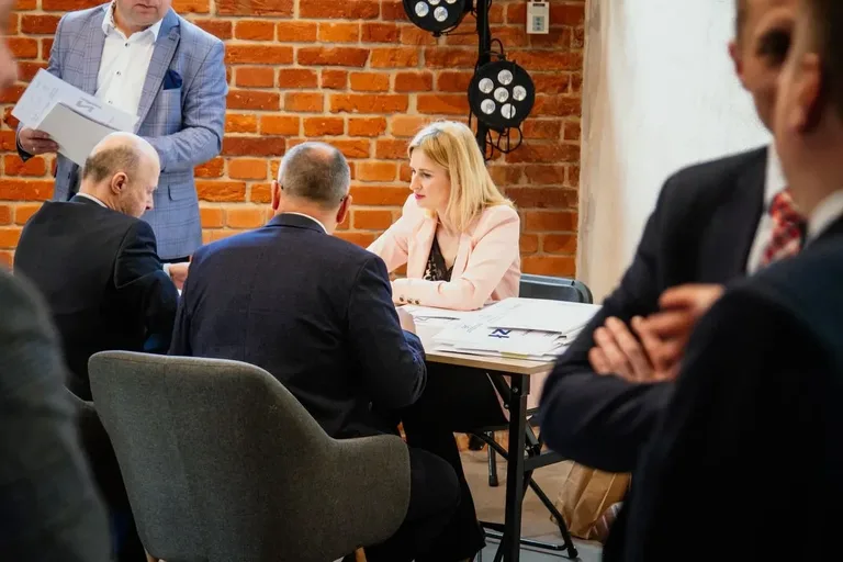 Ponad 248 tys. zł na projekty edukacyjne dla samorządów z powiatu ostrowskiego! (zdjęcia)