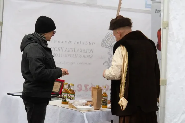 Jarmark Wielkanocny w Ostrowi Mazowieckiej – pyszne smaki i wspaniała zabawa! (zdjęcia, wideo)