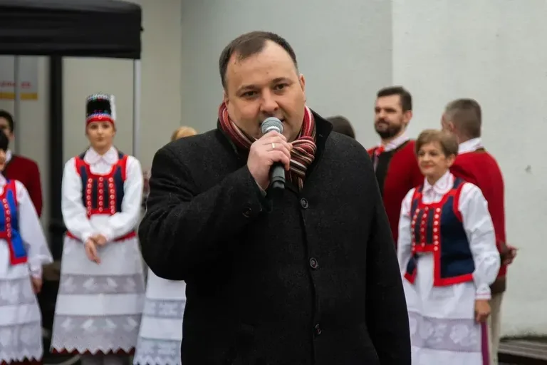 Jarmark Wielkanocny w Ostrowi Mazowieckiej – pyszne smaki i wspaniała zabawa! (zdjęcia, wideo)