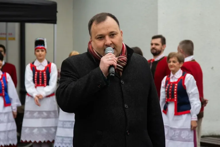 Jarmark Wielkanocny w Ostrowi Mazowieckiej – pyszne smaki i wspaniała zabawa! (zdjęcia, wideo)