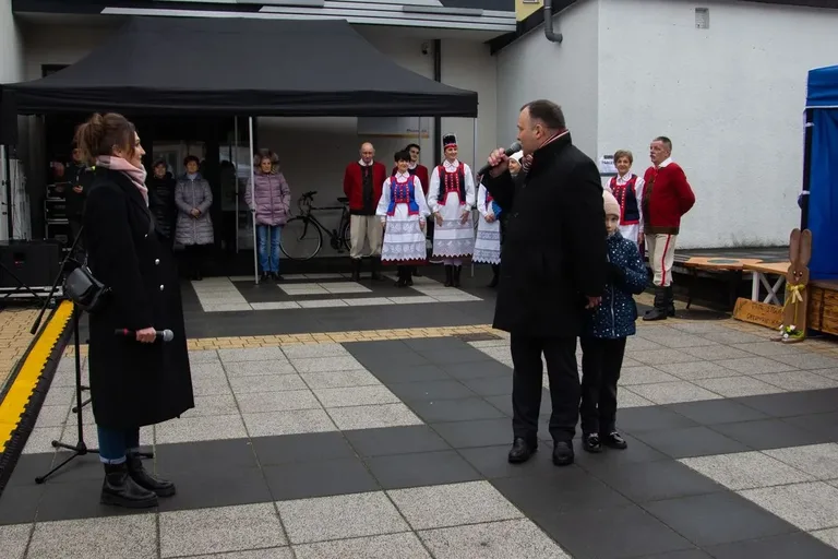 Jarmark Wielkanocny w Ostrowi Mazowieckiej – pyszne smaki i wspaniała zabawa! (zdjęcia, wideo)