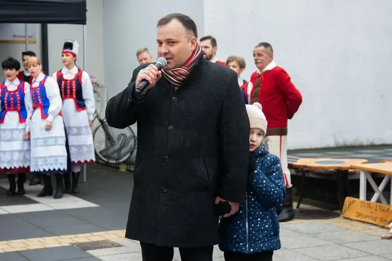 Jarmark Wielkanocny w Ostrowi Mazowieckiej – pyszne smaki i wspaniała zabawa! (zdjęcia, wideo)