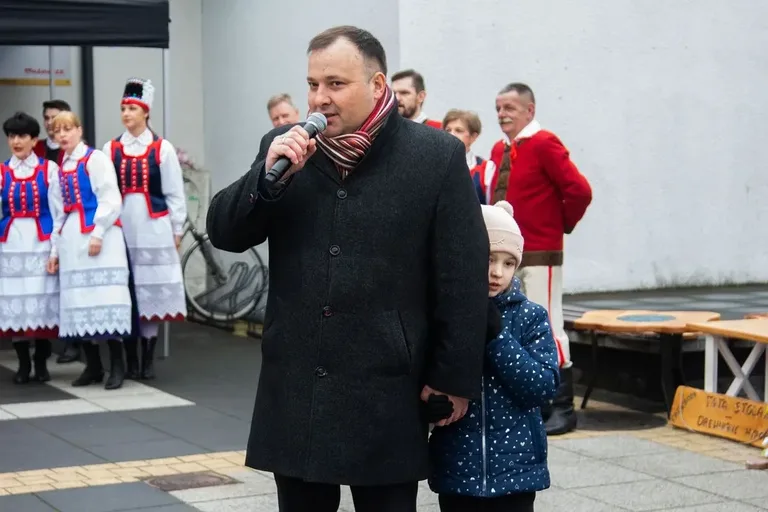 Jarmark Wielkanocny w Ostrowi Mazowieckiej – pyszne smaki i wspaniała zabawa! (zdjęcia, wideo)