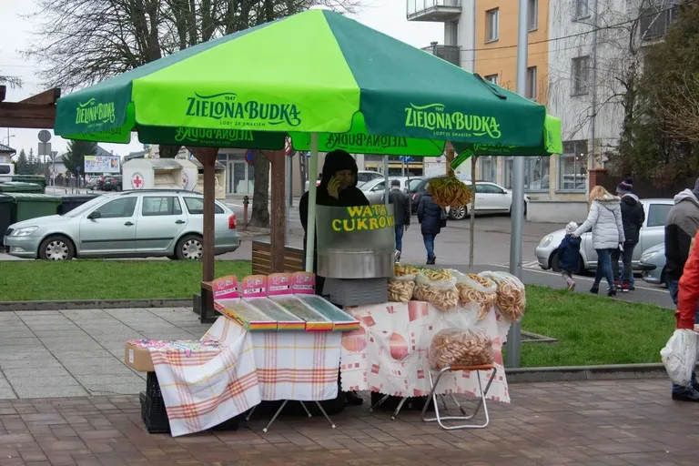 Jarmark Wielkanocny w Ostrowi Mazowieckiej – pyszne smaki i wspaniała zabawa! (zdjęcia, wideo)
