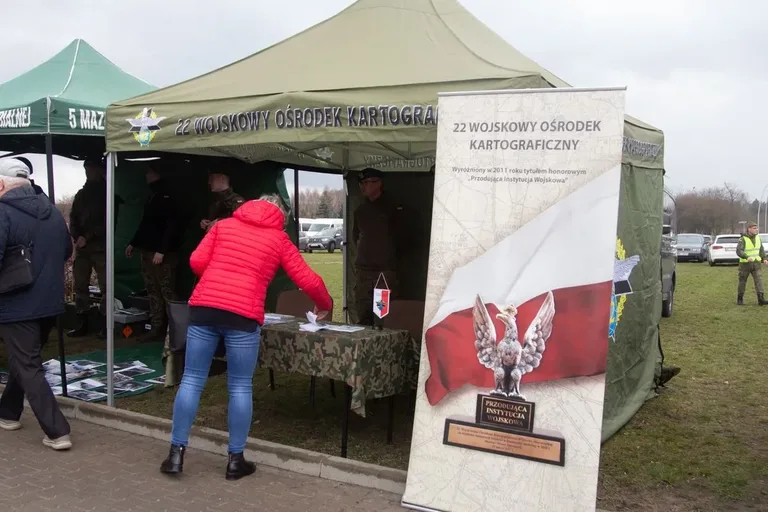 Uroczystość złożenia przysięgi wojskowej w Ostrowi Mazowieckiej - ważny moment dla żołnierzy (zdjęcia, wideo)