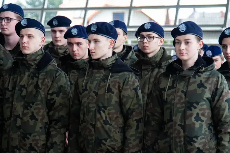 Uroczystość złożenia przysięgi wojskowej w Ostrowi Mazowieckiej - ważny moment dla żołnierzy (zdjęcia, wideo)