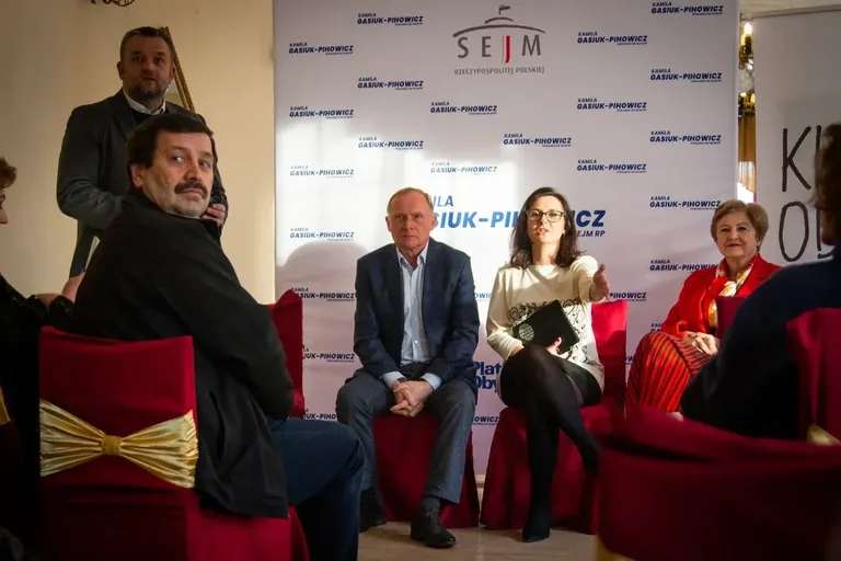 Politycy spotkali się z mieszkańcami Ostrowi Mazowieckiej (zdjęcia)
