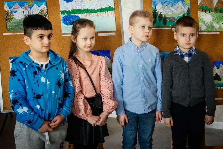 XVII Powiatowy Konkurs Plastyczny "Krajobraz polski" - "Pejzaż górski w kolażu" rozstrzygnięty! (zdjęcia)