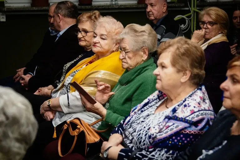 Trio "W Dobrym Tonie" zagrało koncert z okazji Dnia Kobiet w Bogutach-Piankach! (zdjęcia)
