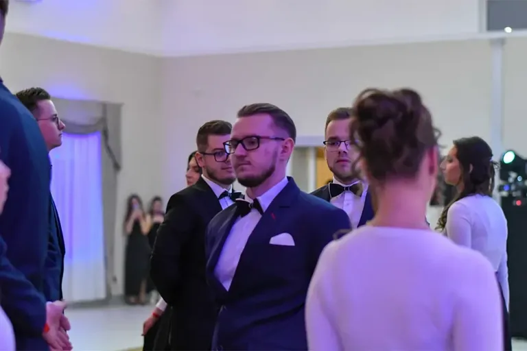 Maturzyści "Ekonomika" bawili się na studniówce (zdjęcia, wideo)