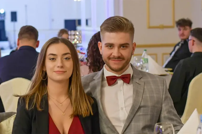 Maturzyści "Ekonomika" bawili się na studniówce (zdjęcia, wideo)