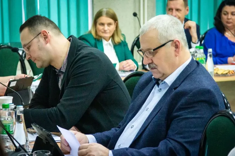 Publiczna szkoła podstawowa zostanie zlikwidowana! (zdjęcia)