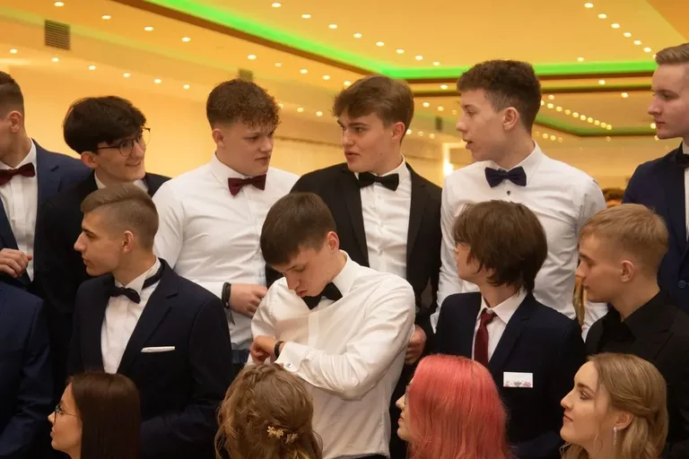 Studniówka Liceum Ogólnokształcącego im. Mikołaja Kopernika w Ostrowi Mazowieckiej! (zdjęcia, wideo)