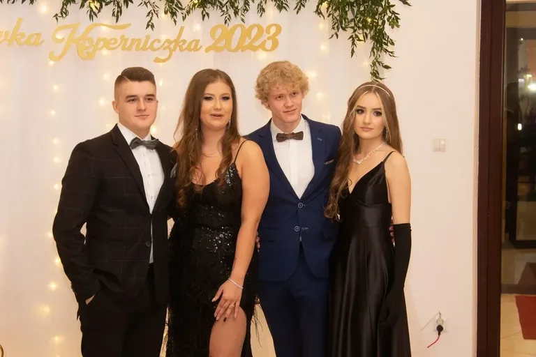 Studniówka Liceum Ogólnokształcącego im. Mikołaja Kopernika w Ostrowi Mazowieckiej! (zdjęcia, wideo)