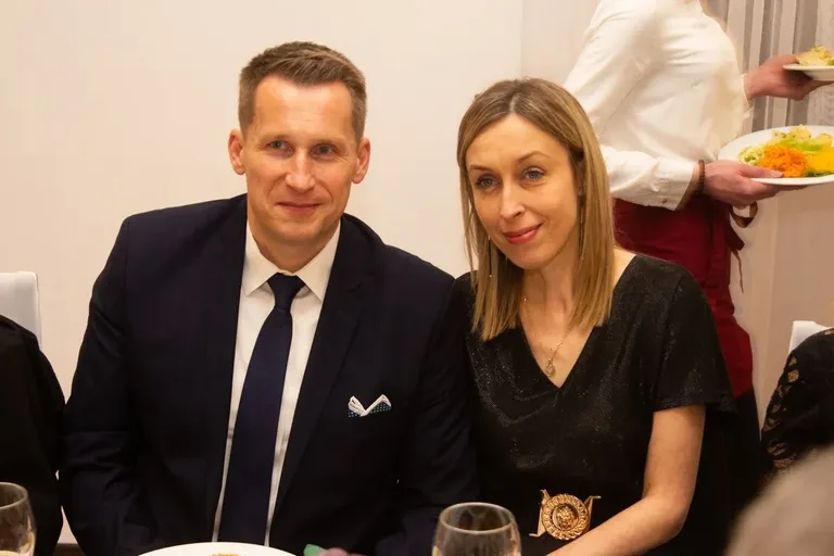 Studniówka Liceum Ogólnokształcącego im. Mikołaja Kopernika w Ostrowi Mazowieckiej! (zdjęcia, wideo)