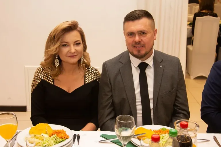 Studniówka Liceum Ogólnokształcącego im. Mikołaja Kopernika w Ostrowi Mazowieckiej! (zdjęcia, wideo)