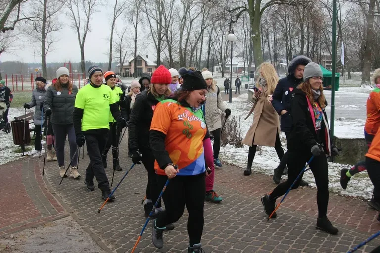 Finał WOŚP na sportowo! Ostrów Biega i Morstrowiaki przyłączyły się do pomocy aktywnie (zdjęcia)