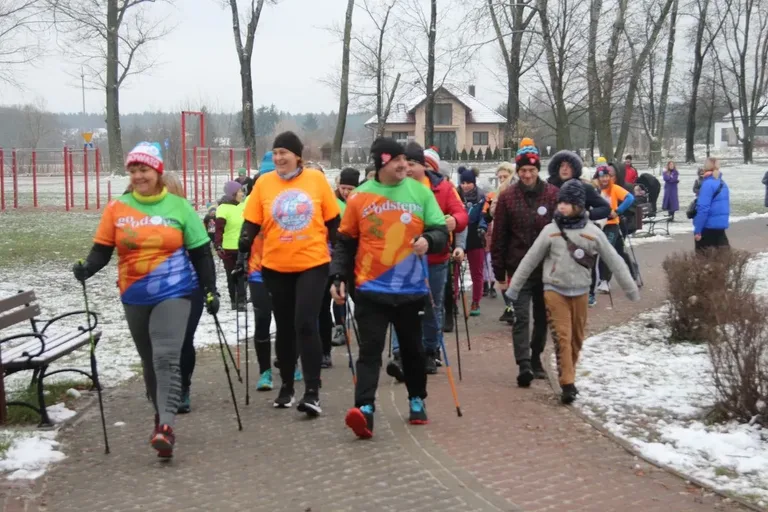 Finał WOŚP na sportowo! Ostrów Biega i Morstrowiaki przyłączyły się do pomocy aktywnie (zdjęcia)