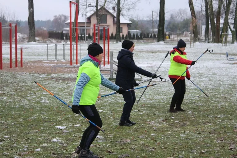 Finał WOŚP na sportowo! Ostrów Biega i Morstrowiaki przyłączyły się do pomocy aktywnie (zdjęcia)
