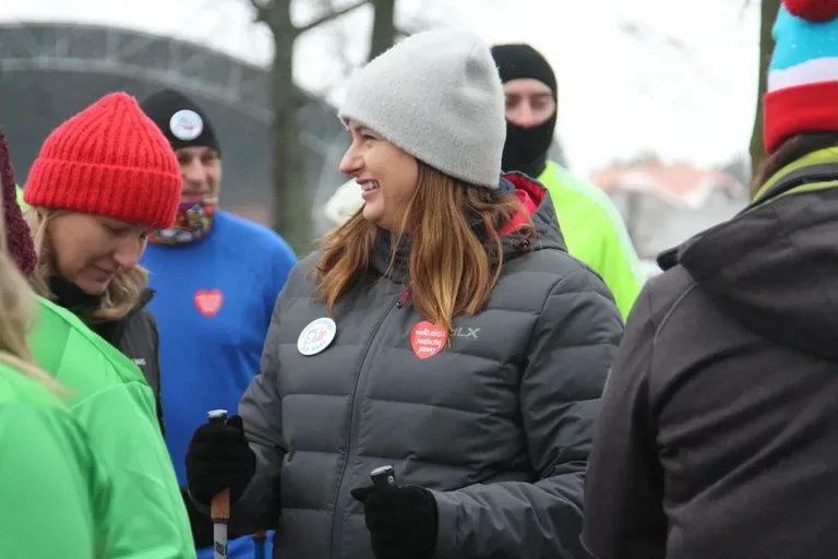 Finał WOŚP na sportowo! Ostrów Biega i Morstrowiaki przyłączyły się do pomocy aktywnie (zdjęcia)