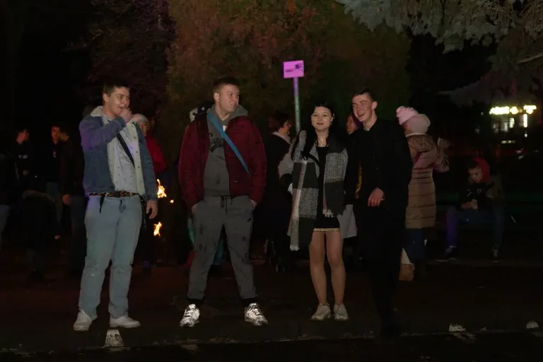 Mieszkańcy wspólnie rozpoczęli nowy rok przed ratuszem miejskim! (zdjęcia)