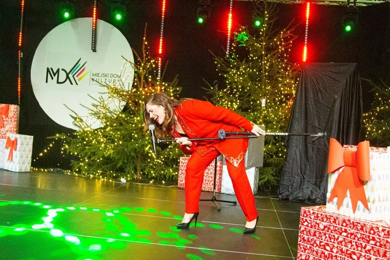 Jarmark bożonarodzeniowy i spotkanie ze Świętym Mikołajem cieszyło się dużym zainteresowaniem! (zdjęcia, wideo)