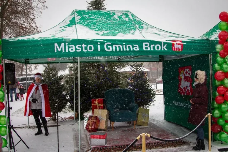 Święty Mikołaj odwiedził mieszkańców Broku! (zdjęcia, wideo)
