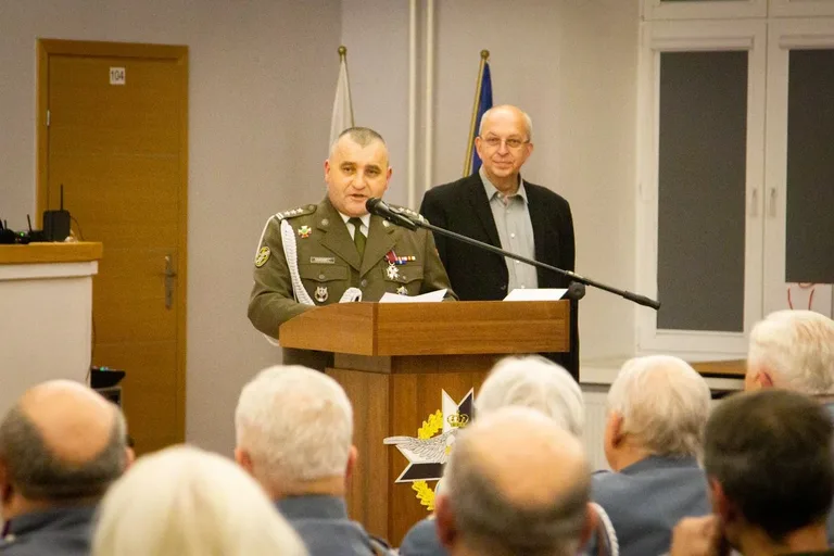 Obchody Dnia Podchorążego i 155. rocznica urodzin marszałka Józefa Piłsudskiego w Komorowie (zdjęcia)