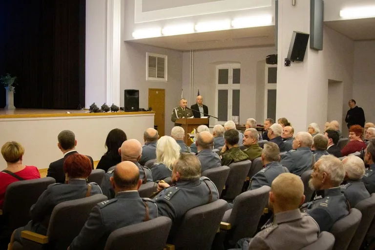Obchody Dnia Podchorążego i 155. rocznica urodzin marszałka Józefa Piłsudskiego w Komorowie (zdjęcia)