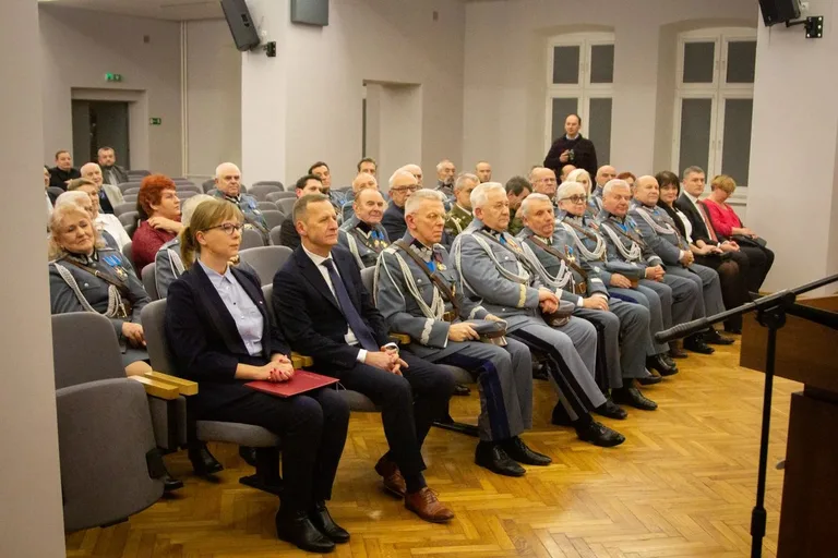 Obchody Dnia Podchorążego i 155. rocznica urodzin marszałka Józefa Piłsudskiego w Komorowie (zdjęcia)