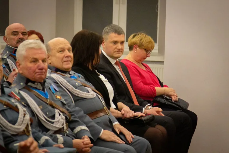 Obchody Dnia Podchorążego i 155. rocznica urodzin marszałka Józefa Piłsudskiego w Komorowie (zdjęcia)