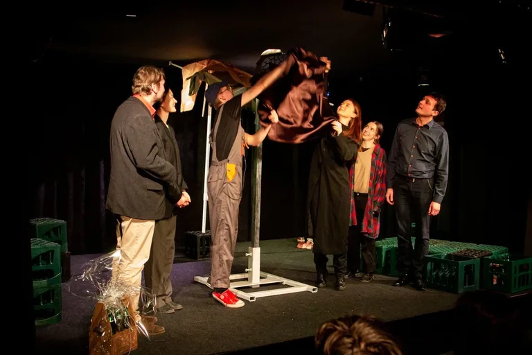 Uroczyste odsłonięcie rzeźby w Teatrze Scena Kotłownia! (zdjęcia)