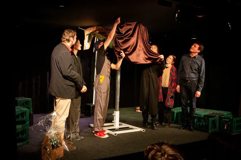 Uroczyste odsłonięcie rzeźby w Teatrze Scena Kotłownia! (zdjęcia)