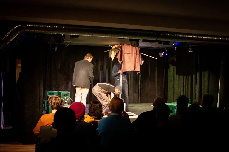 Uroczyste odsłonięcie rzeźby w Teatrze Scena Kotłownia! (zdjęcia)
