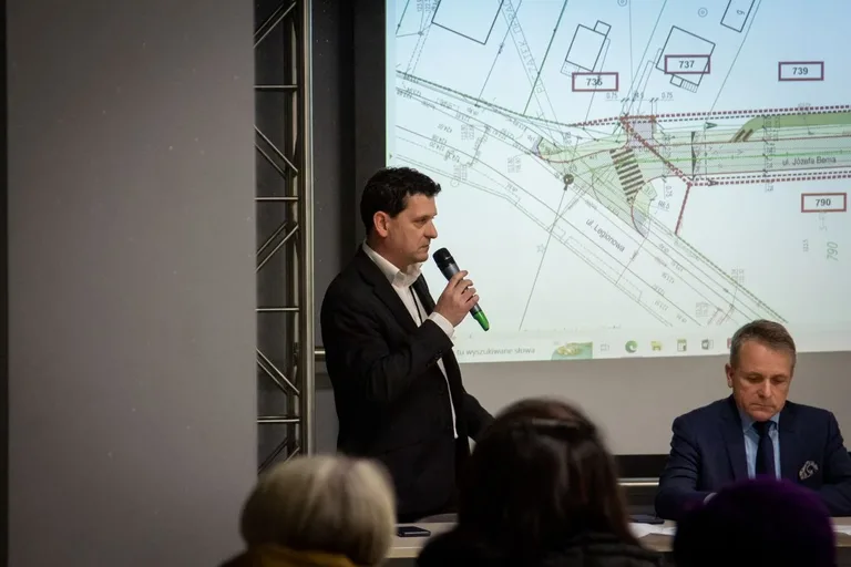 Mieszkańcy wybrali koncepcję drogi Józefa Bema (zdjęcia)