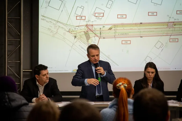 Mieszkańcy wybrali koncepcję drogi Józefa Bema (zdjęcia)