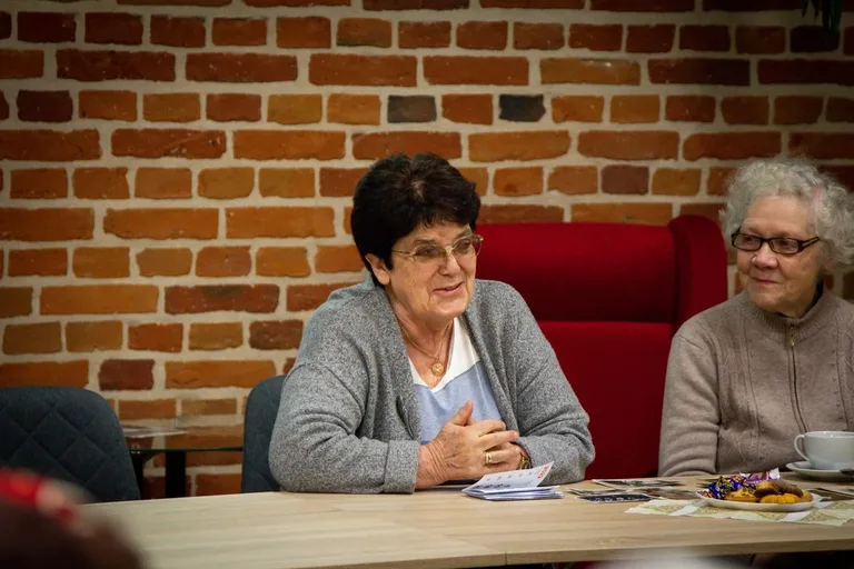 Krystyna Dojlido opowiadała o swojej mamie Janinie Kolasińskiej w ostrowskiej bibliotece (zdjęcia)