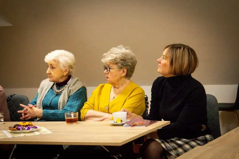 Krystyna Dojlido opowiadała o swojej mamie Janinie Kolasińskiej w ostrowskiej bibliotece (zdjęcia)